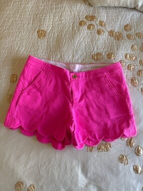 Lilly Pulitzer Hot Pink Scallop-Hem Jean Shorts